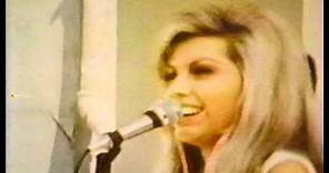 Nancy Sinatra - Live in Vietnam