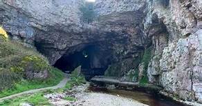 Explore Smoo Cave with us in Durness 🌊 Wait for the stunning waterfall the cave hides... Read the legend of Smoo cave 👇️ Located in Durness in the Scottish Highlands, the cave hides a sinister legend of the devil, black magic and a miniature man in a box. The cave itself is 200ft long and attracts over 43,000 visitors a year and is a huge limestone cavern. The legend goes that Donald of MacKay, also known as the Wizard of Reay, was a cunning and deceptive man. While exploring Smoo cave one day
