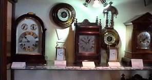Buying an antique clock
