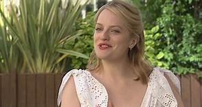 Elisabeth Moss: A True It Girl, Captivating Audiences with Versatility and Talent.