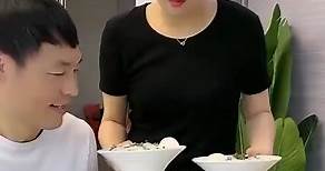 chinos comiendo en pareja #viral #longervideos #viralreels #reels #comidachina #viralfyp #chinos #fyp #reel