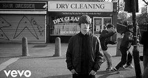 Jake Bugg - Messed Up Kids (Official Music Video)