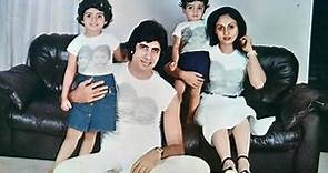 Amitabh Bachchan With His Wife, and Children | Parents | Brother | Grandchildren | Biography