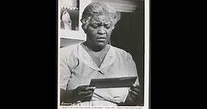 Claudia McNeil in A Raisin In The Sun 1961 SIDNEY POITIER WATCH CLASSIC HOLLYWOOD MOVIE MOVIESTARS