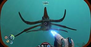 Safely Scan a Reaper Leviathan in Subnautica
