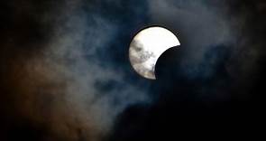 Eclipse solar híbrido: qué es, a qué hora y cómo ver en vivo