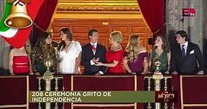Familia presidencial da el Grito de Independencia desde Palacio Nacional
