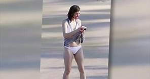 Milla Jovovich Shows Off Her Amazing Bikini Body - Splash News | Splash News TV | Splash News TV