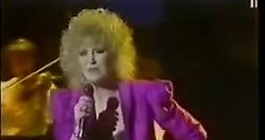 Dusty Springfield - I Only Want To Be With You 1964 (Live '89)