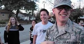 Soldier Coming Home: Airman Surprises Family for Christmas