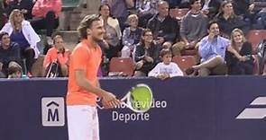 Diego Forlán ofrece un 'show' aparte en el Abierto de Uruguay