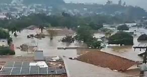 Severas inundaciones en Río Grande Do Sur en Brasil. La presencia de un ciclón extra tropical en la zona de #brasil ha estado generando intensas lluvias en zonas como #riograndedosur dónde se han estado reportando severas #inundaciones . La cifra de fallecidos ya superan los 25. #labmet #clima #fpy