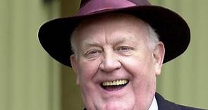 Joss Ackland, hard-working actor on stage and screen who made a memorable impact in White Mischief – obituary