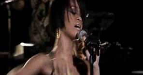 Rihanna - Shut Up And Drive (Live)