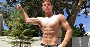 FLEX UNDER THE SUN | PUMPED MUSCLE | Sebastian Anderson