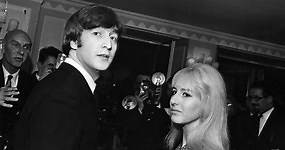 Come mai nessuno parla mai di Cynthia Lennon, la prima moglie di John Lennon (prima di Yoko Ono)