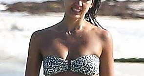 Jessica Alba Looks Amazing in a Bikini (Again)—See the Photos!