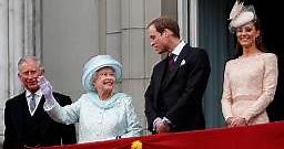 Los momentos más icónicos de la reina Isabel en el balcón de Buckingham| Video