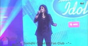 Sunidhi Chauhan Singing Aa Zara & Ishq Sufiyana Live (Unplugged) - HD
