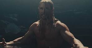 EXCLUSIVE: Chris Hemsworth Is Shirtless for Two Minutes in Deleted 'Avengers: Age of Ultron' Scene