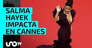 Salma Hayek derrocha glamour en Cannes