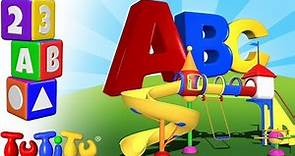 Parque de juegos - Bebés y niños pequeños que aprenden el alfabeto con los juguetes TuTiTu