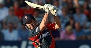 Ten Doeschate smashes 180 from 98 balls