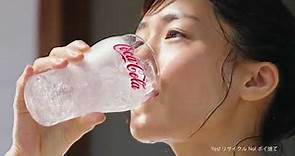 【日本CM】透明可口可樂開賣綾瀨遙一喝而盡展示暢快感