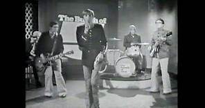 The Bunch Of Fives - At The Station (Unknown TV Show)