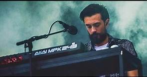 Kyle Simmons (Bastille) - Most Amazing Backing Vocals Ever