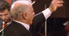 Barenboim becomes new La Scala musical director
