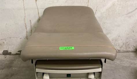 (1) Ritter by Midmark 204 Exam Table for sale