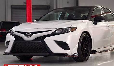 Toyota Camry and Avalon TRD editions revealed
