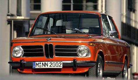 BMW 2002 - The First Sport Sedan