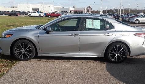 silver 2018 toyota camry