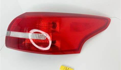 ford focus 2016 tail light