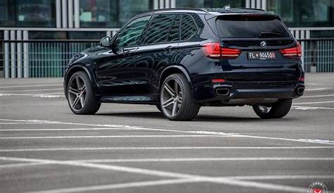 These Custom 22" Wheels Work On Black BMW X5 | Carscoops | Bmw x5, Bmw