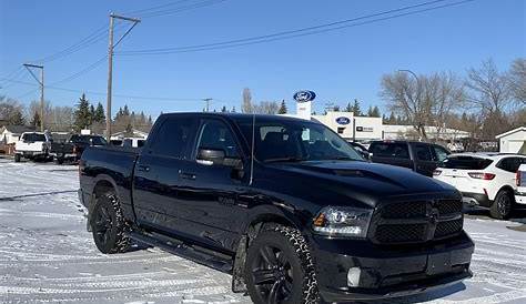 2017 Ram 1500 Sport Crew Hemi Laramie Brilliant Black Crystal Pearl, 5.