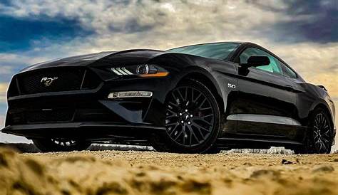 2020 ford mustang review