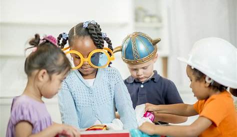 What Kids Can Learn From Playing Dress-Up Games | บทความ HML