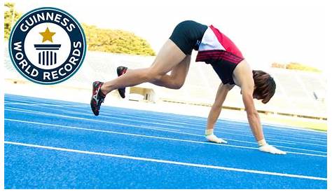 Fastest 100 m running on all fours - Guinness World Records - YouTube