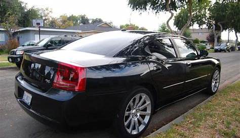 black 2006 dodge charger