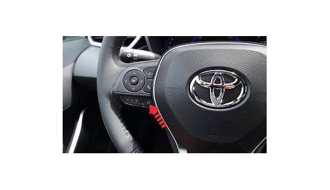 Apple CarPlay on Toyota Corolla, how to connect