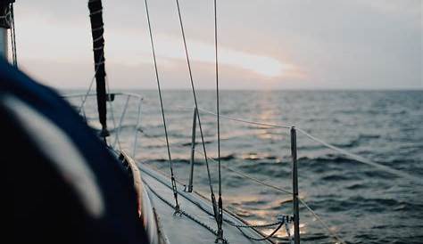 what does it mean to charter a boat