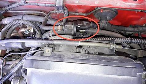 Top 79+ imagen hyundai accent fuel pressure regulator location - In