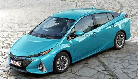 Toyota Prius Plug-in Hybrid 2017 pictures (13 of 38) | cars-data.com