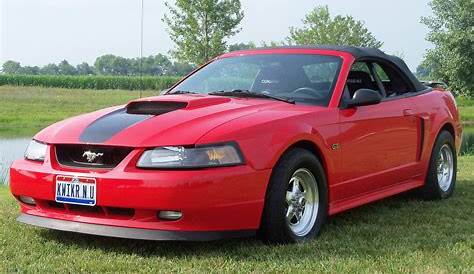 2001 Ford Mustang GT 4V Convertable 1/4 mile Drag Racing timeslip specs