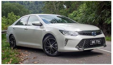 2016 toyota camry worth