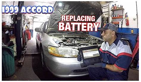 Replacing battery on 21 year old 1999 Honda Accord - YouTube