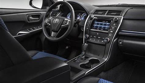 Sporty Interior Features of the 2016 Toyota Camry - Toyota of Ardmore